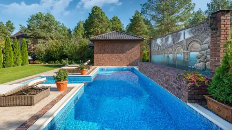 pool in Corona, CA